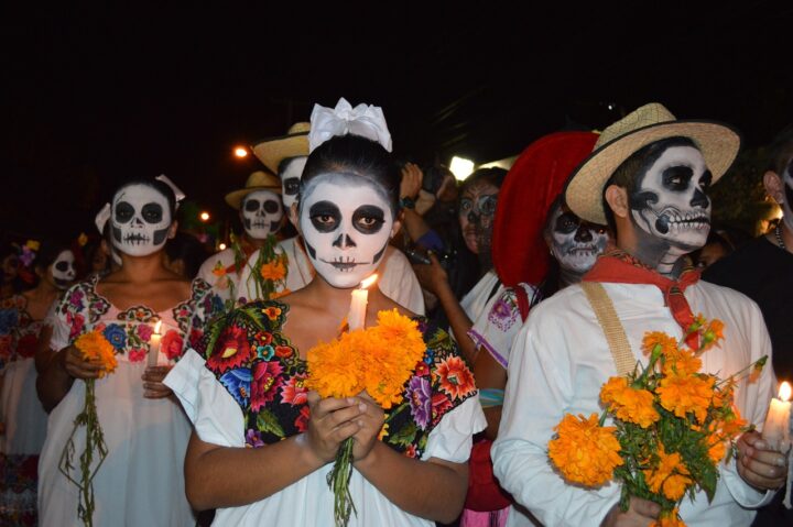 【越境EC】メキシコ最大のお祭り「死者の日」では、「日本のアニメキャラのコスプレ」が熱い！